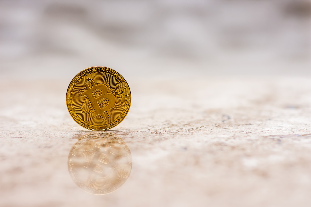 bitcoin-3319215_1280.jpg