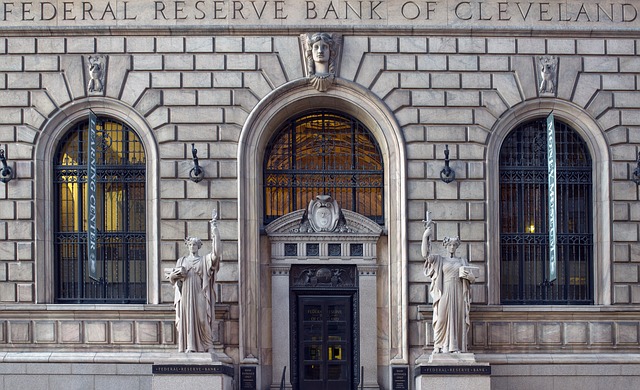 bank-820160_640.jpg