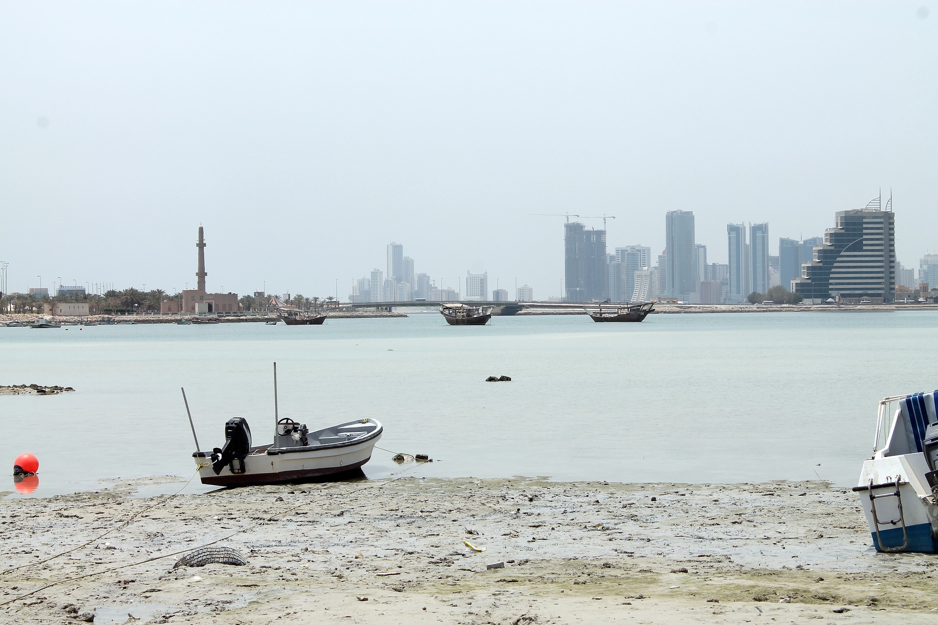 muharraq-3439937_1920.jpg